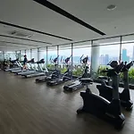 The Luxe - Balcony At 42 Floor - Klcc View - 3 Pax
